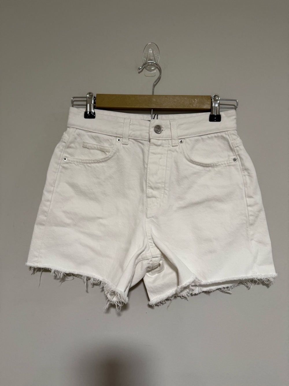 ME+EM White Easy Summer Frayed Denim Shorts Size 23 NWT 4” Inseam